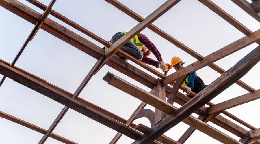 Professional gutter cleaning services in Dodgeville, MI